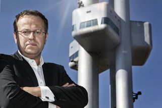 „Hanebné řešení v bolševickém duchu.“ Moravec se p...